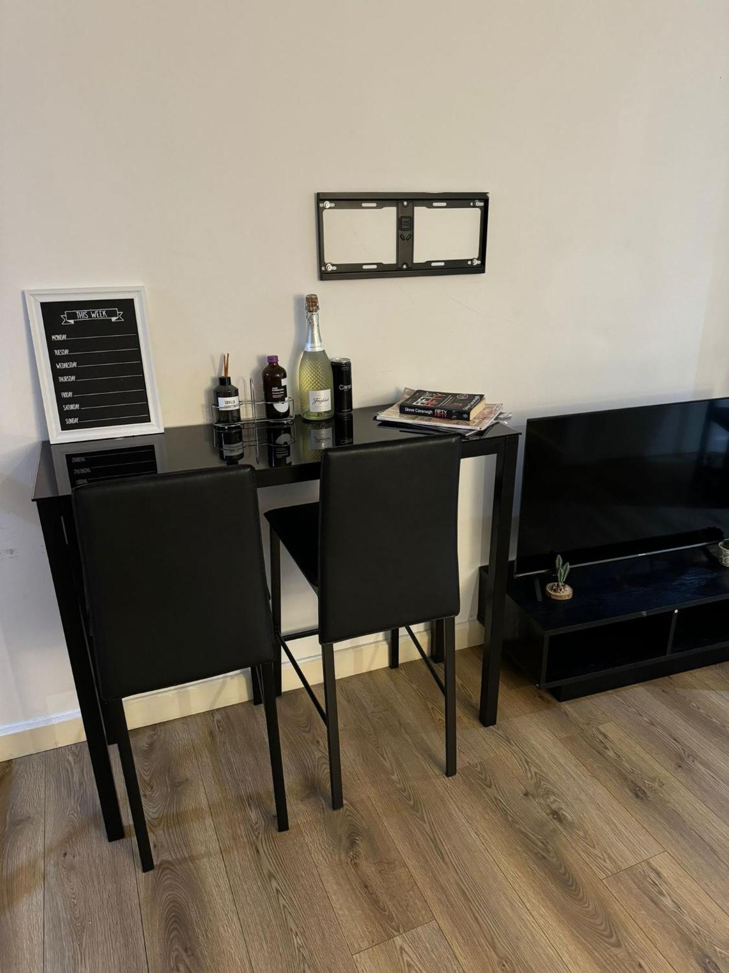 Cozy Two Bedroom Apartment Sleeps 6 Near Camden Market Hw10 Londra Dış mekan fotoğraf