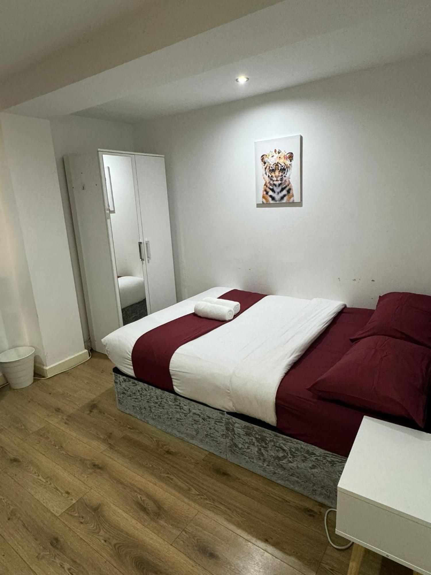 Cozy Two Bedroom Apartment Sleeps 6 Near Camden Market Hw10 Londra Dış mekan fotoğraf