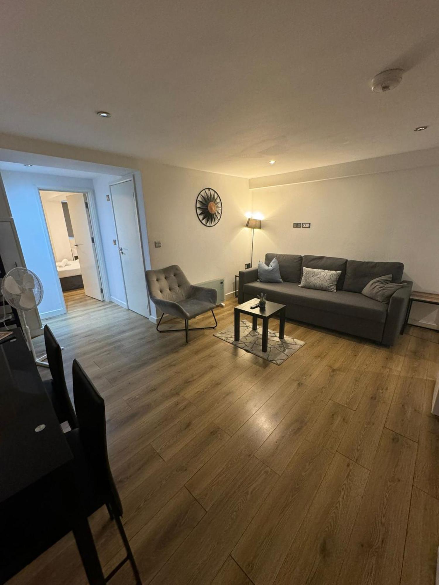 Cozy Two Bedroom Apartment Sleeps 6 Near Camden Market Hw10 Londra Dış mekan fotoğraf