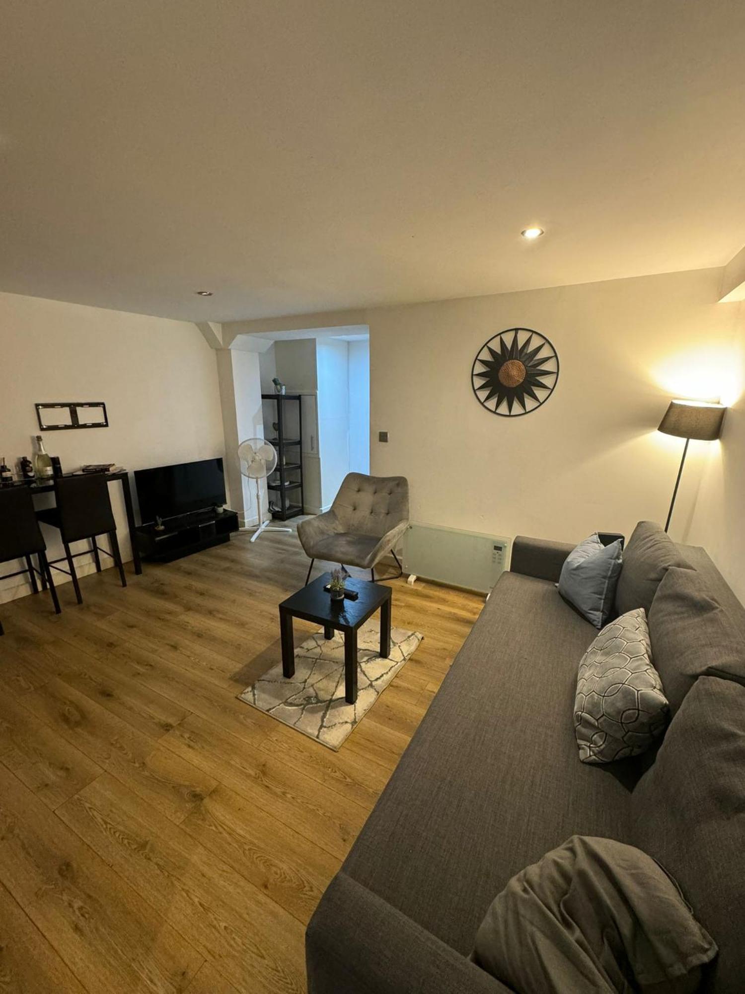 Cozy Two Bedroom Apartment Sleeps 6 Near Camden Market Hw10 Londra Dış mekan fotoğraf